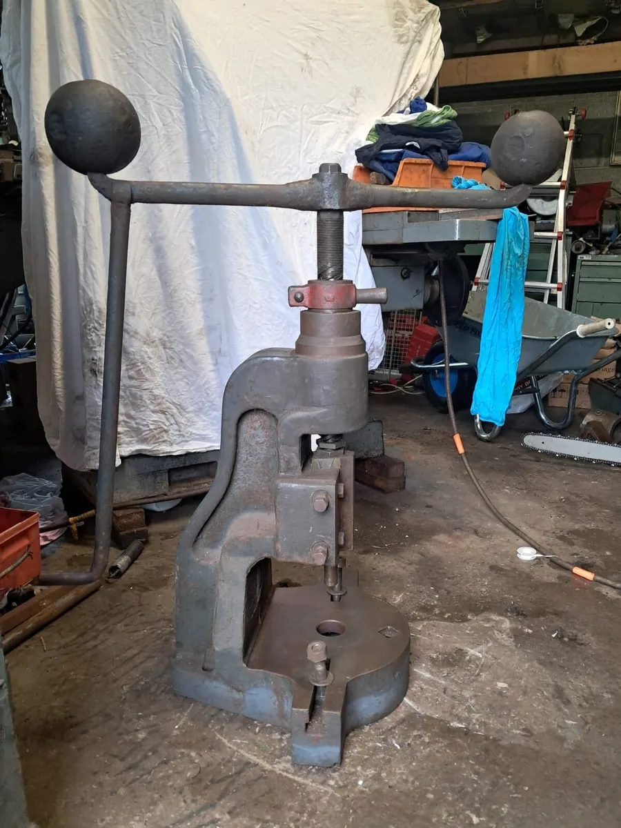 Norton No.4 Fly Press - Image 3