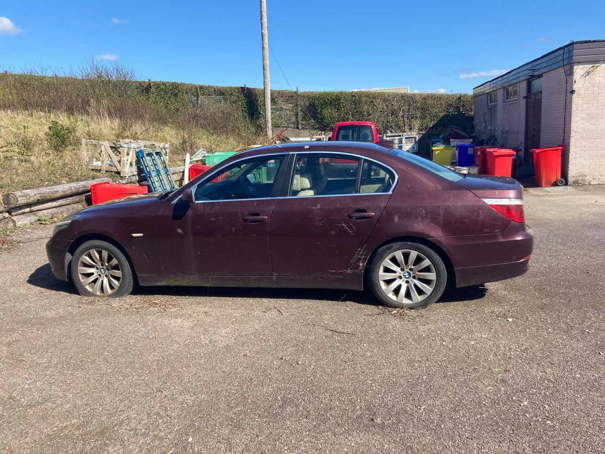 BMW 525i - Image 2