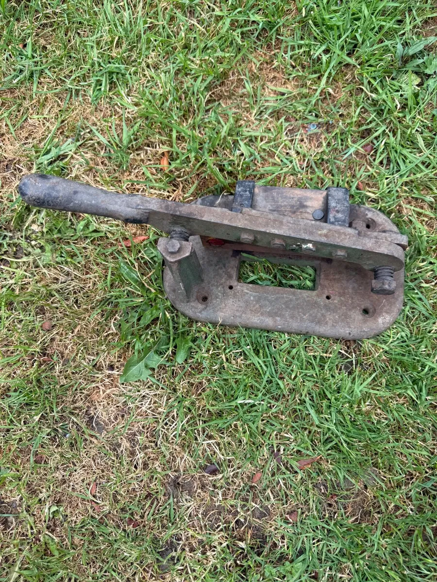 Antique cutter - Image 1
