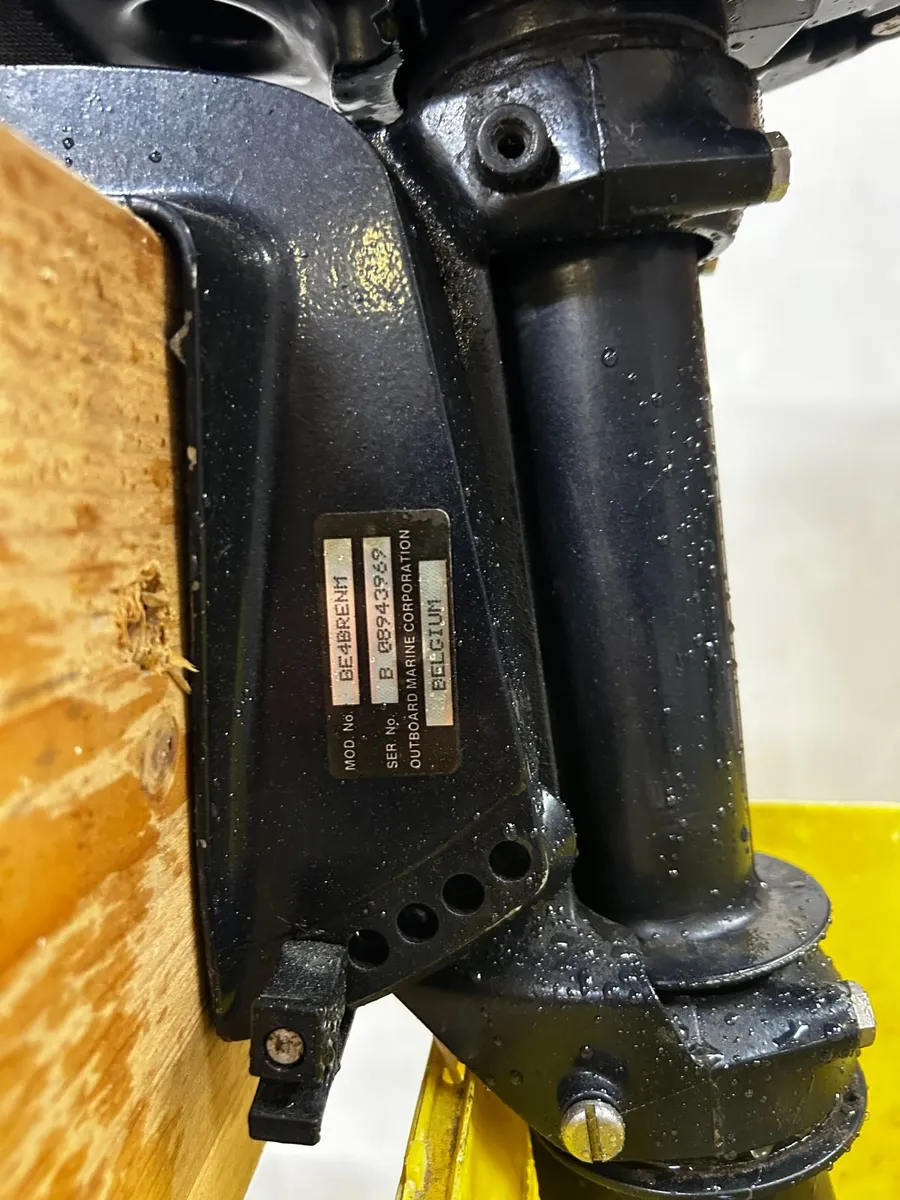 Evinrude 4hp Outboard Motor - Image 4