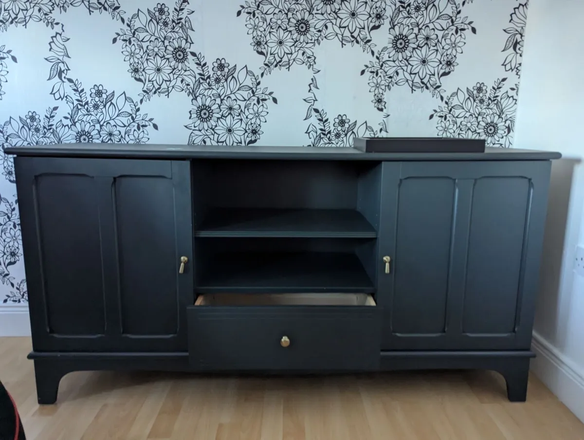 Sideboard