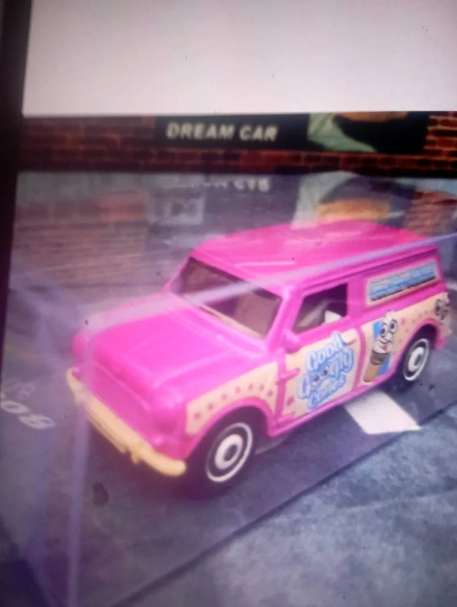VINTAGE MATCHBOX  AUSTIN MINI 1965 VAN. - Image 1