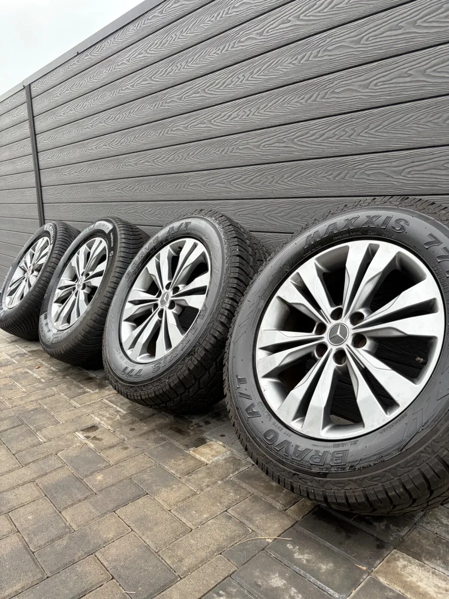18” GENUINE MERCEDES X CLASS ALLOY WHEELS & TYRES - Image 1