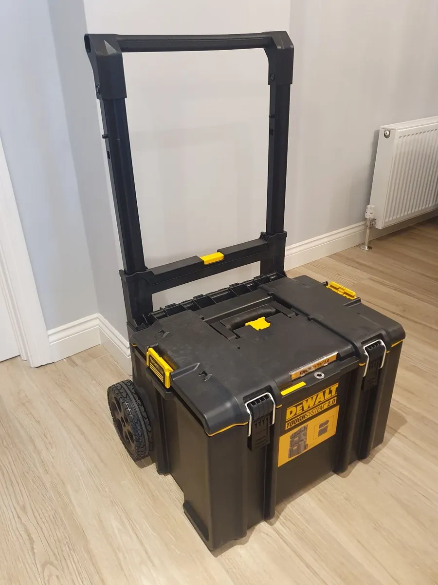 Dewalt mobile storage - Image 1