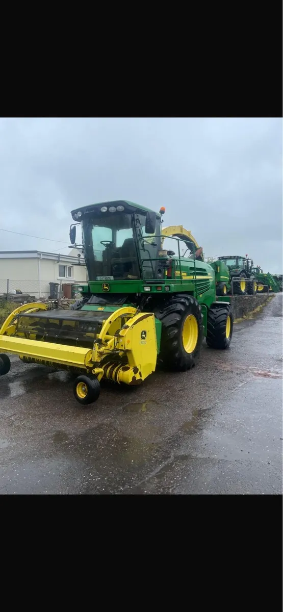 John Deere 7350 harvester - Image 2