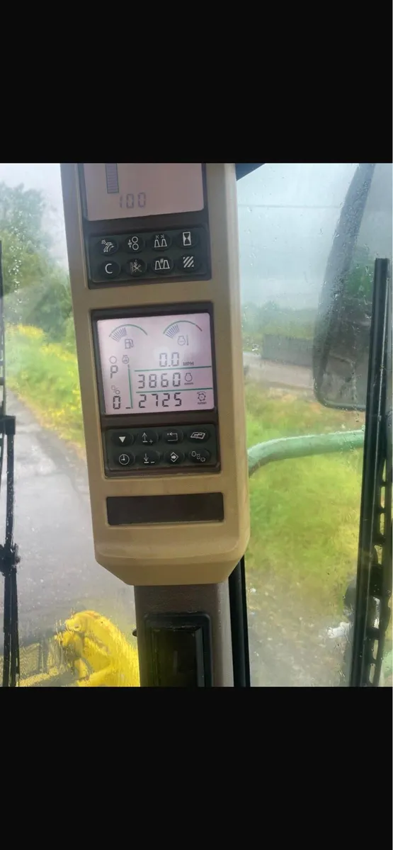 John Deere 7350 harvester - Image 3