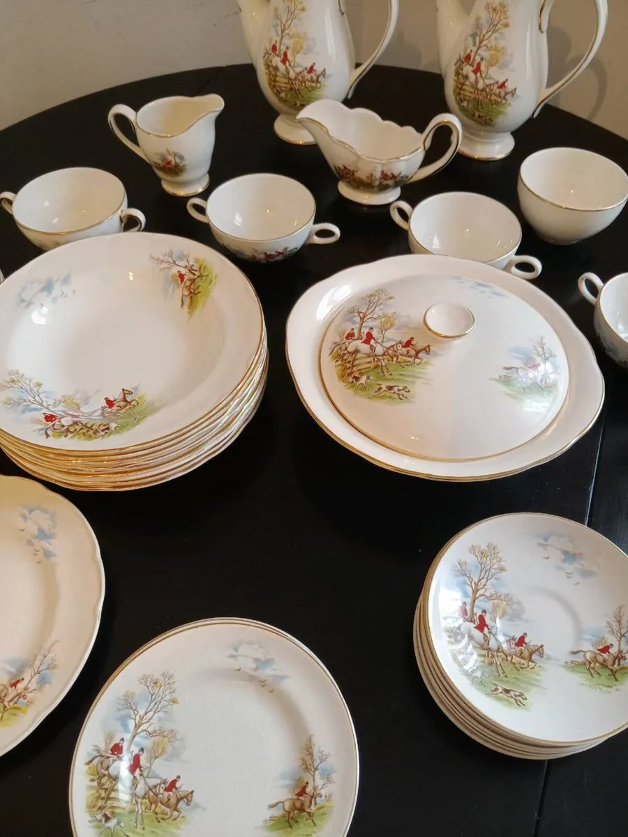 Arklow (Tally Ho pattern ) Dinner service - Image 3