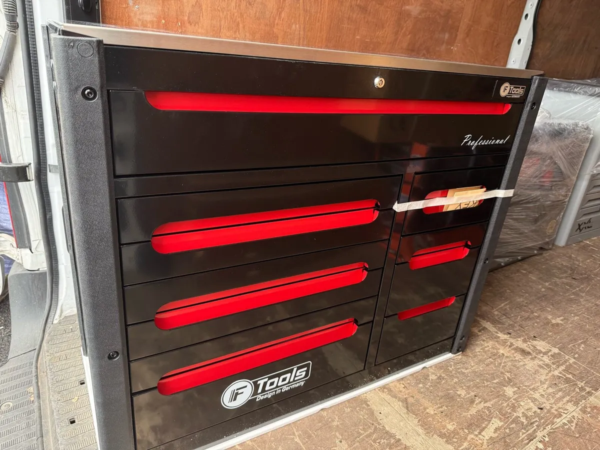 BRAND NEW 12DRAWER TOOL CHEST FULL OF TOOLS - Image 2