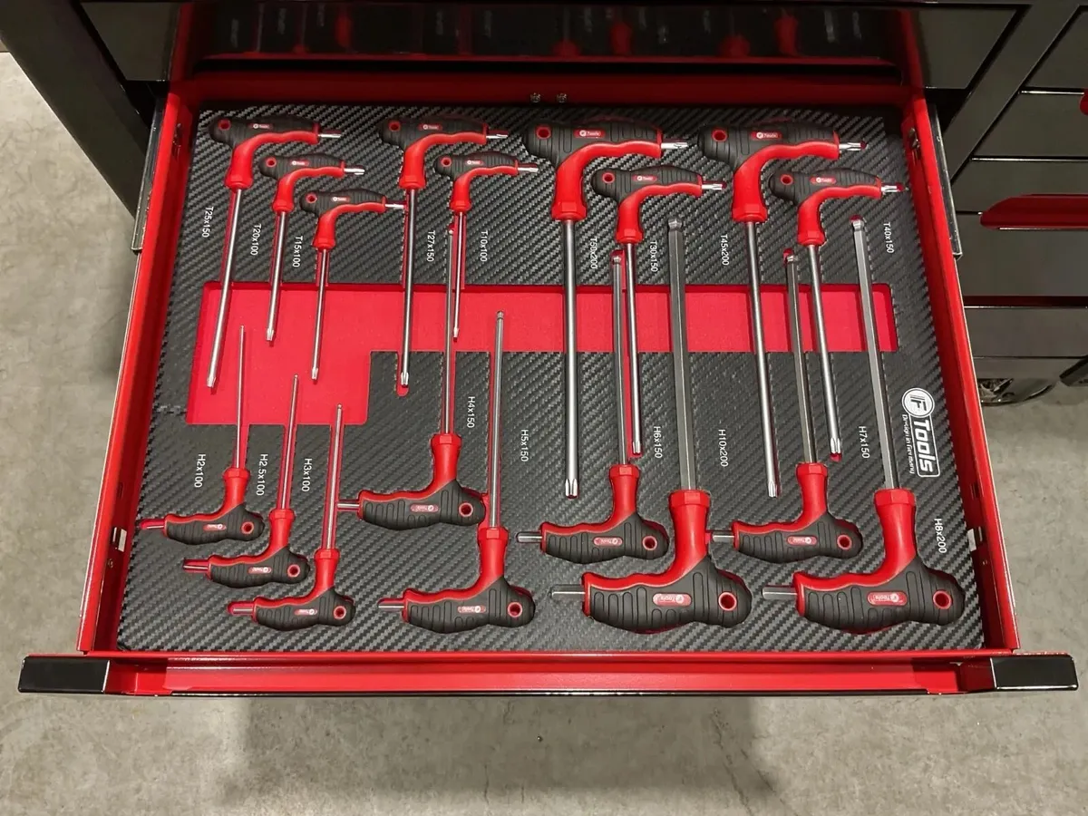 BRAND NEW 12DRAWER TOOL CHEST FULL OF TOOLS - Image 4