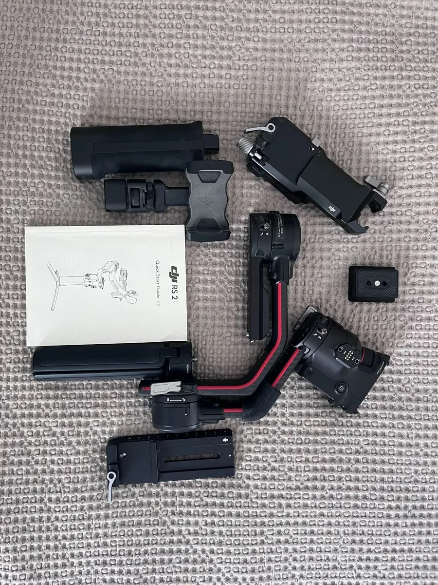 DJI RS 2 Pro Combo - Image 1