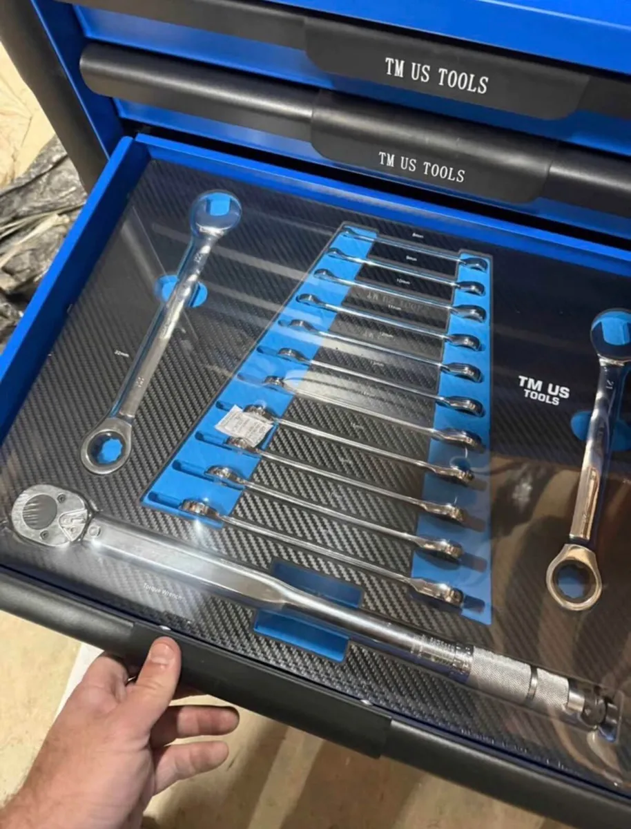BRAND NEW 12 DRAWER TOOL CHEST FULL OF TOOLS - Image 4