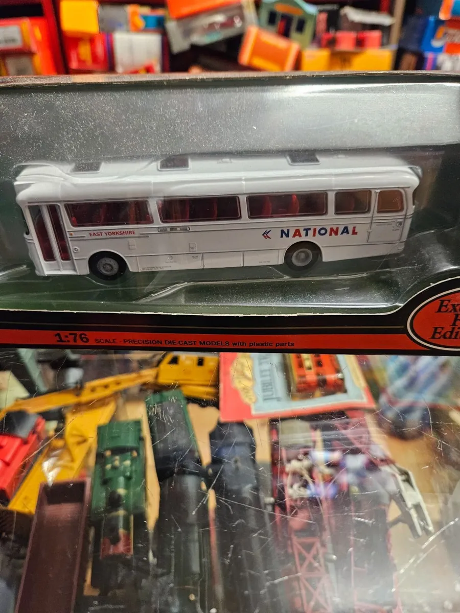 Corgi Bus - Image 3