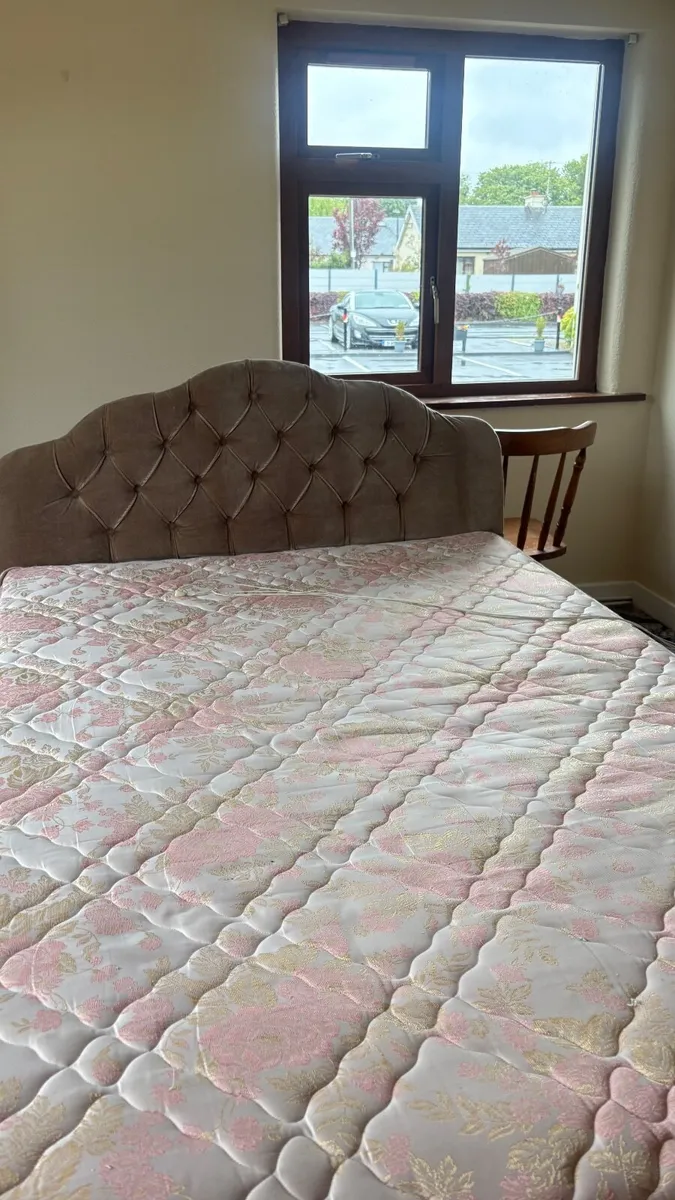 Bed - Image 2