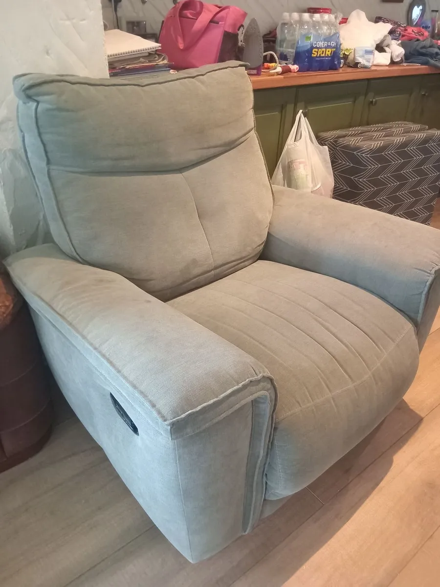 Reclining  Armchair - Image 2