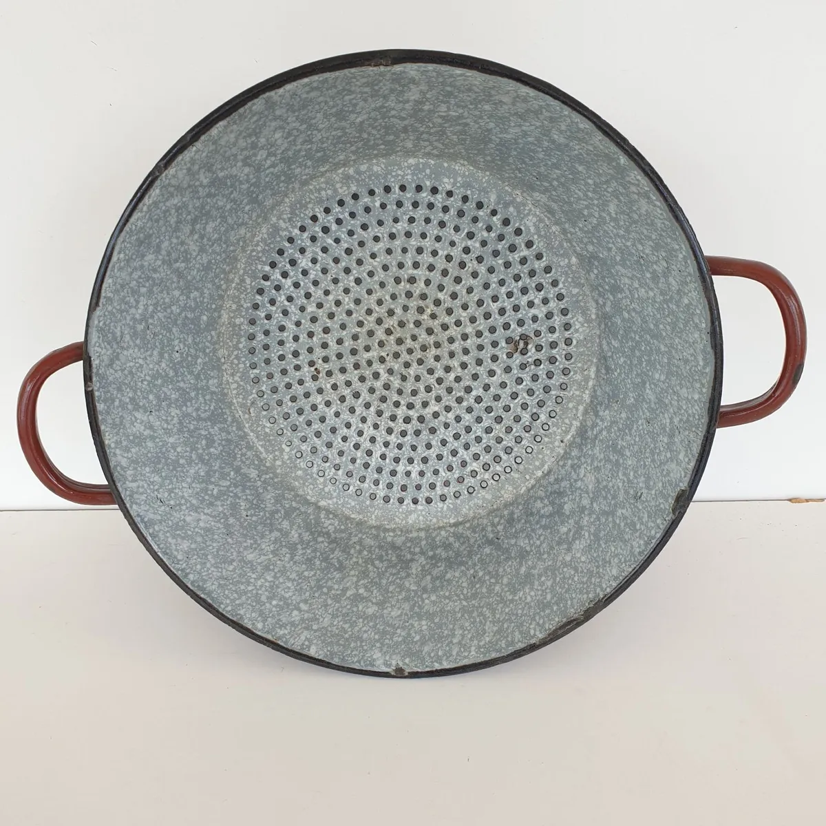 Vintage enamel sieve large handles farmhouse - Image 2