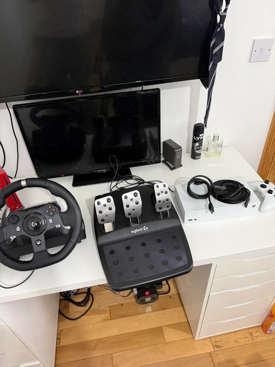 Xbox series s and Logitech g290 - Image 1