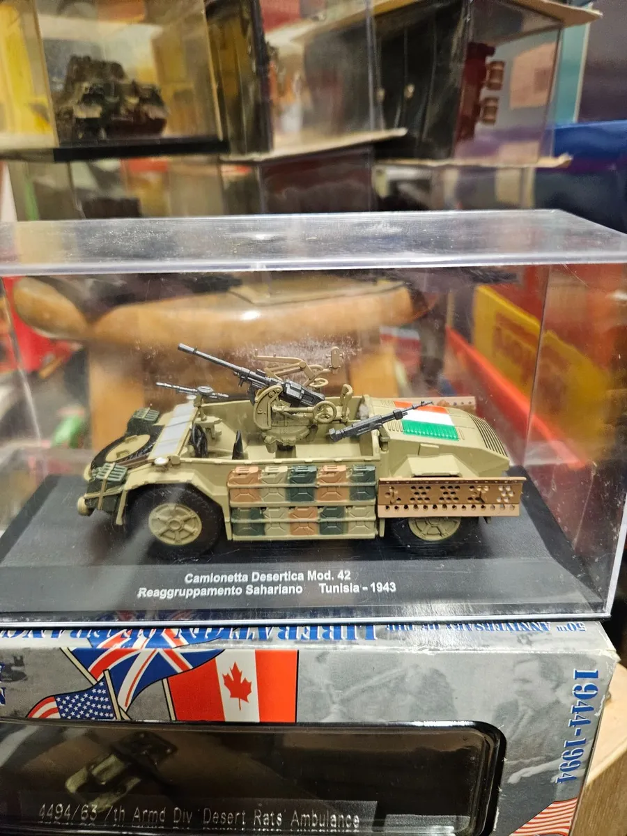 Corgi Atlas Italian WW2 Armoured Car - Image 1