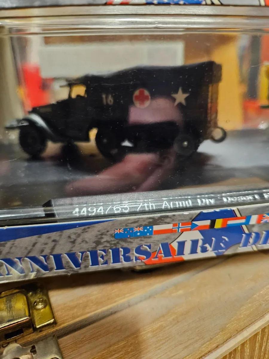 Corgi Solido American WW2 Halftrack - Image 3
