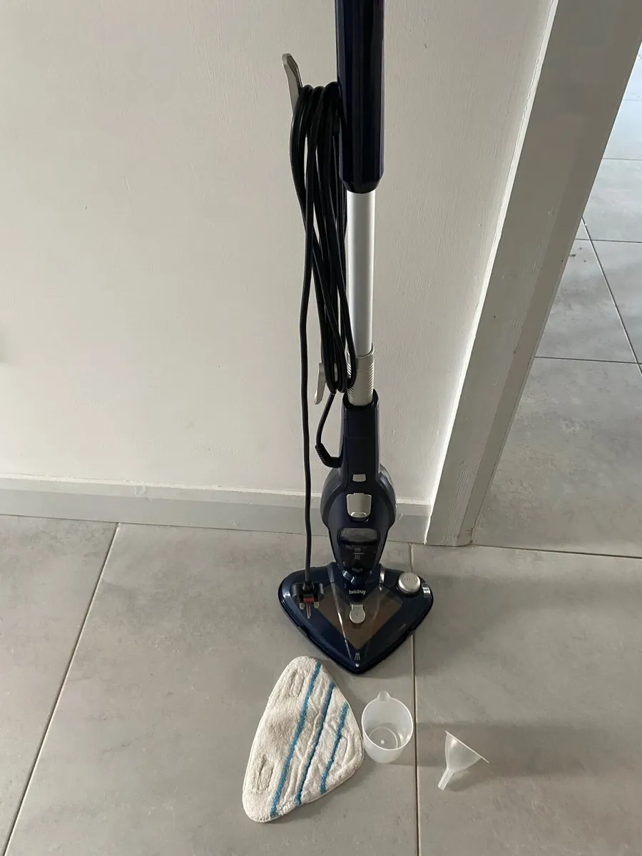 Steam mop - Image 1