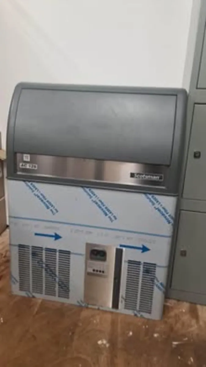 Ice machine for Restaurant/Bar - Image 1