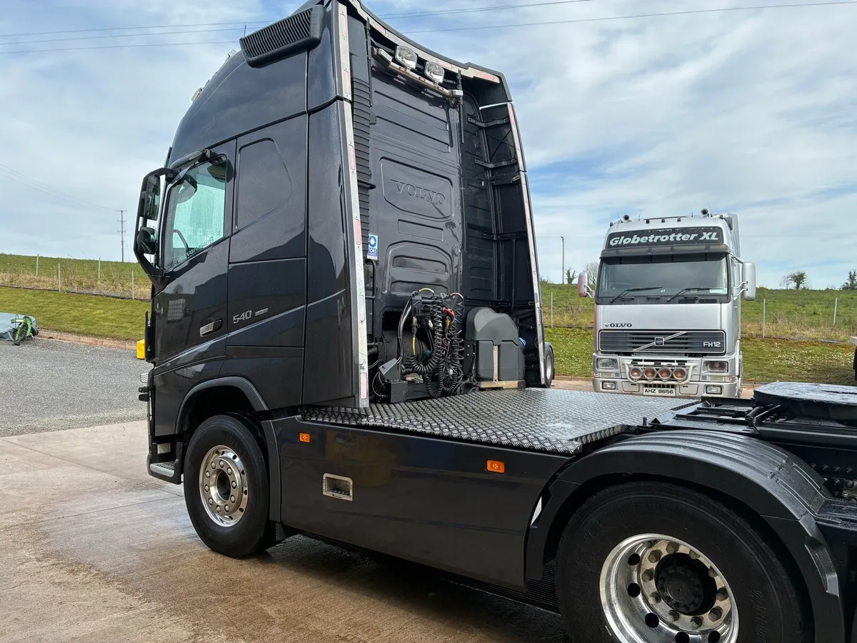 Volvo FH - Image 4
