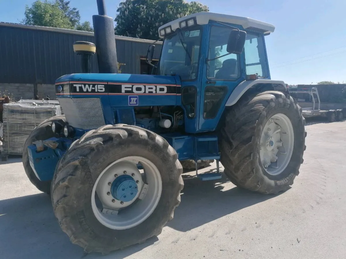Ford TW15 - Image 1