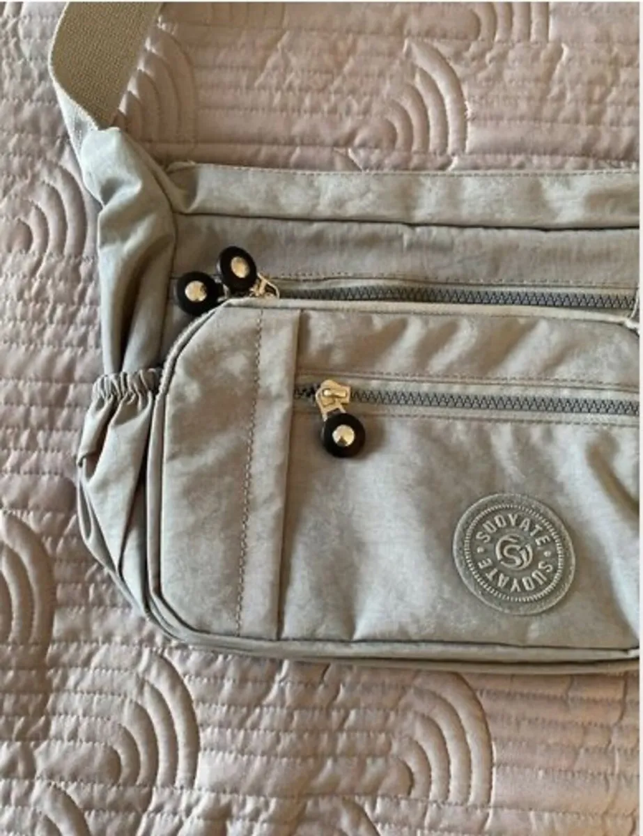 BNWT Grey Satchel Bag - Image 4