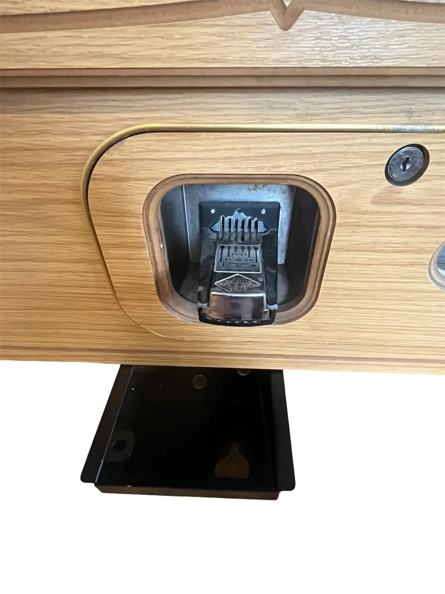 Pub Pool Table - Image 2