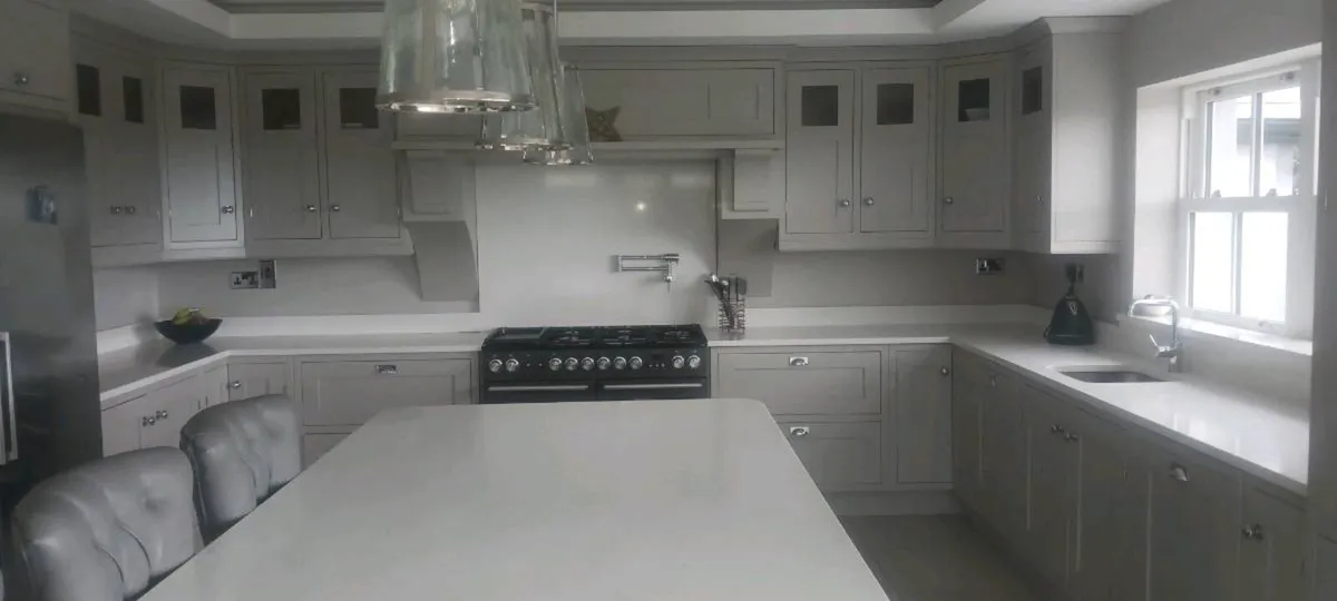 In frame kitchen - Image 1