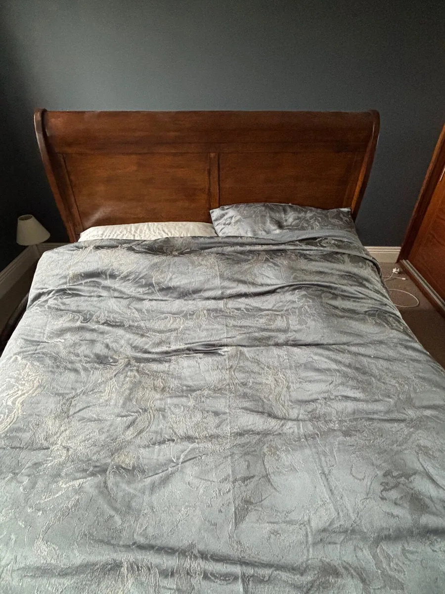 Furniture - Image 4