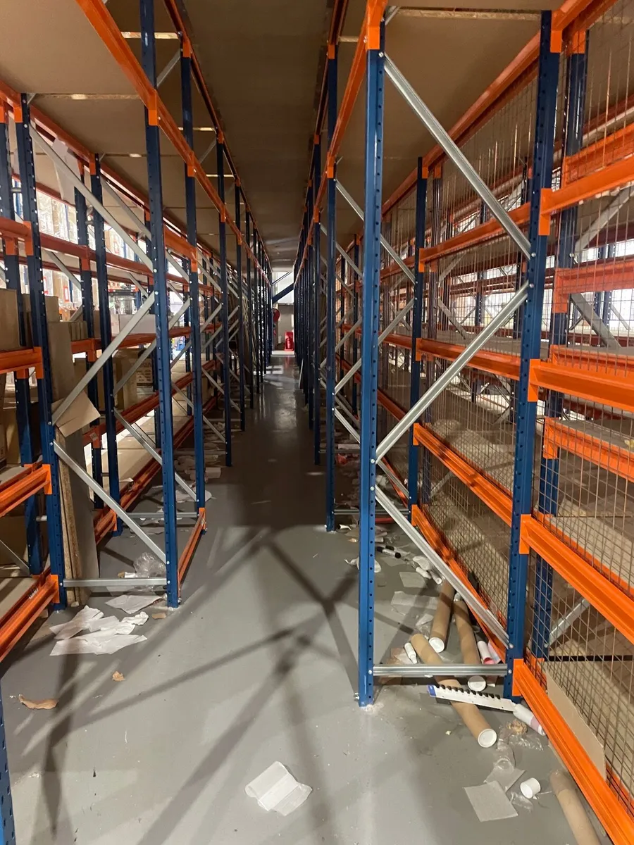 Used pallet racking longspan - Image 2