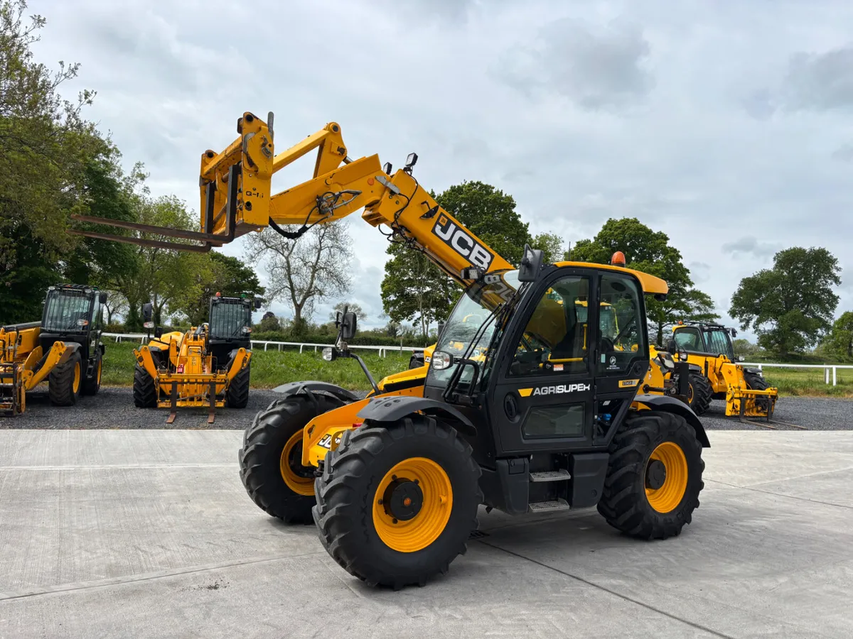 2022 JCB 532-70    AGRI SUPER - Image 1