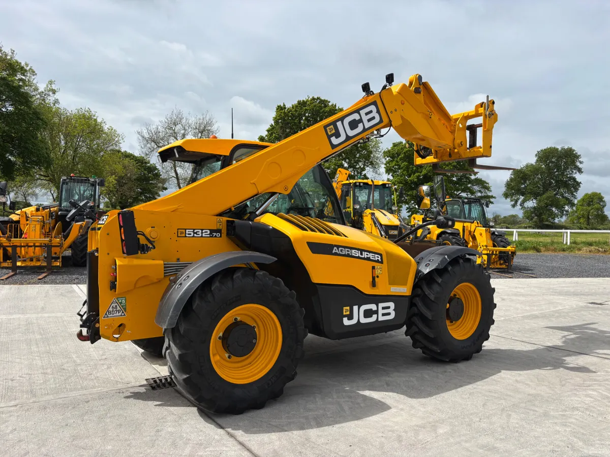 2022 JCB 532-70    AGRI SUPER - Image 3