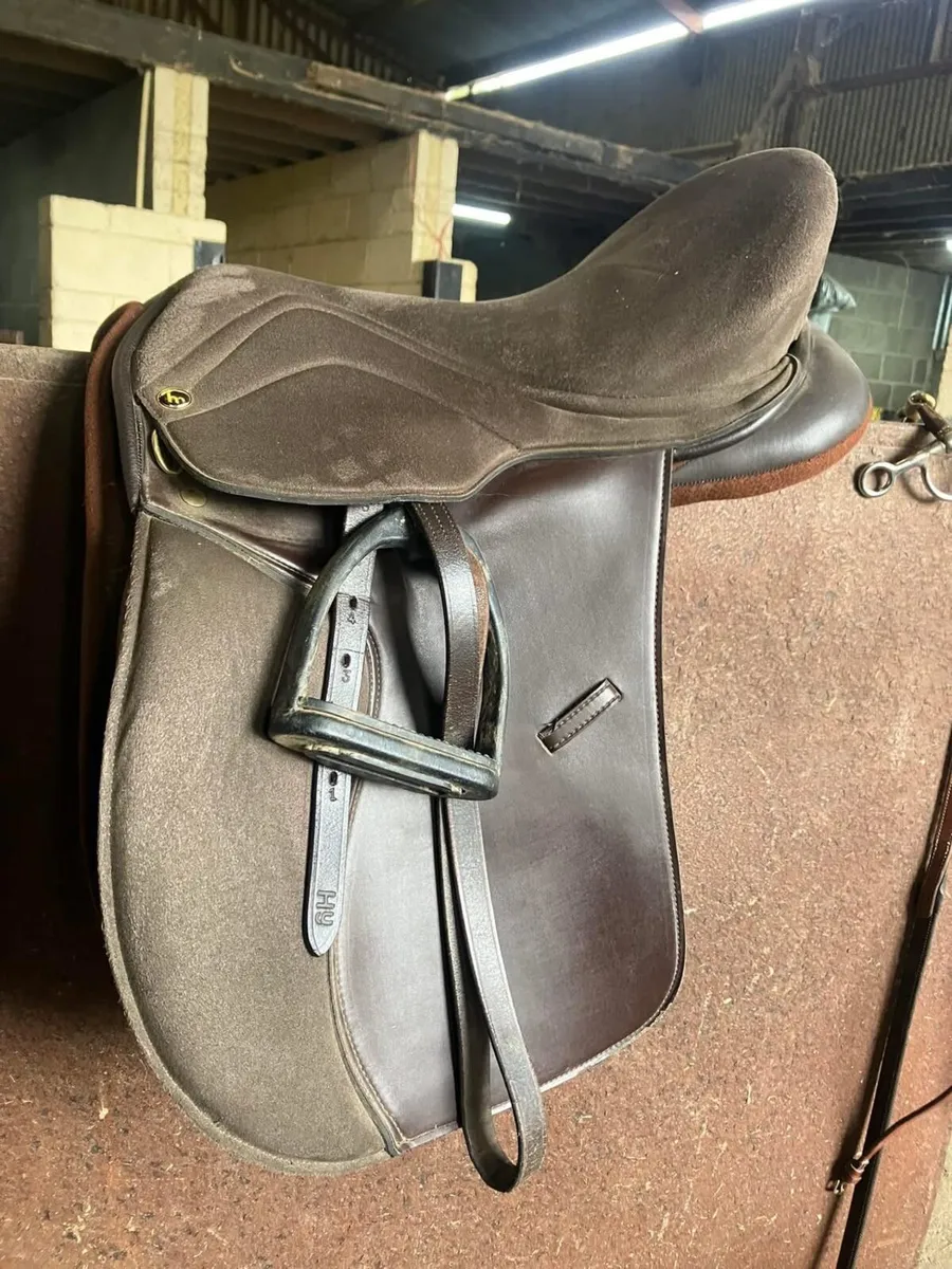 Enlightened Equitation Flexee VSD Saddle