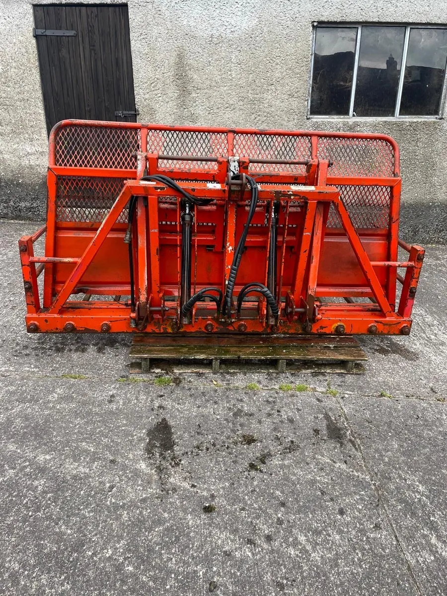 12 Tine Heavy Duty Push-off Buckrake - Image 1