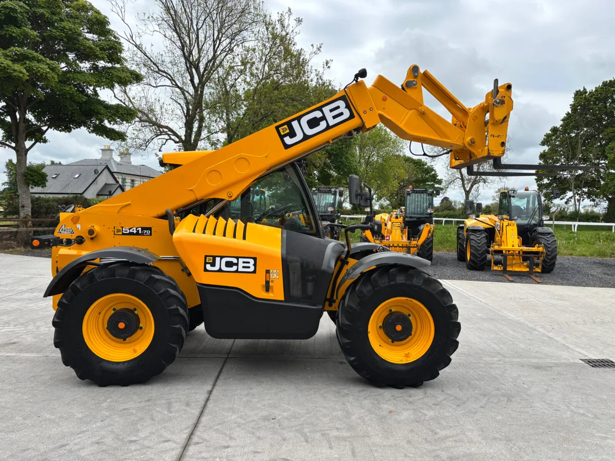 2019 JCB 541-70   AGRI SUPER - Image 2
