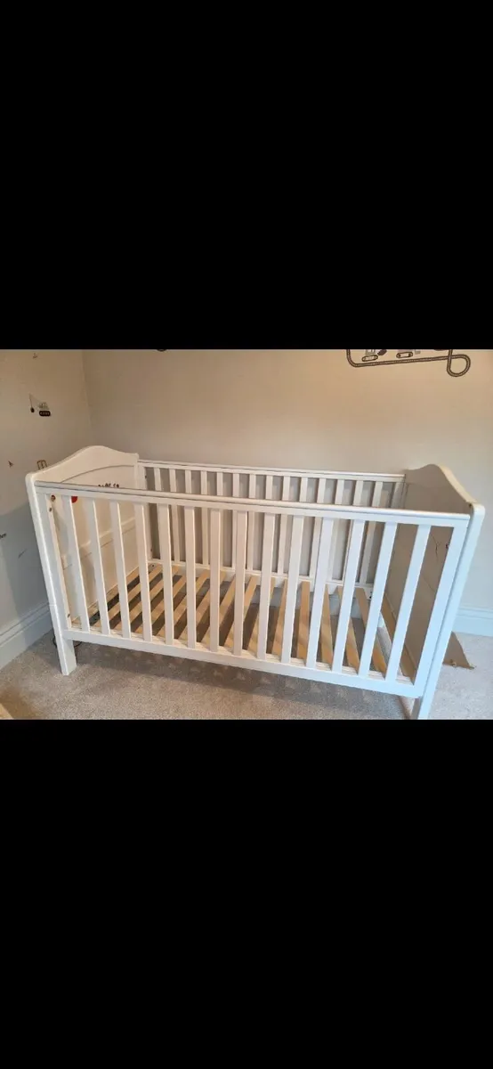 Nested Sorrento Cot bed - Image 1