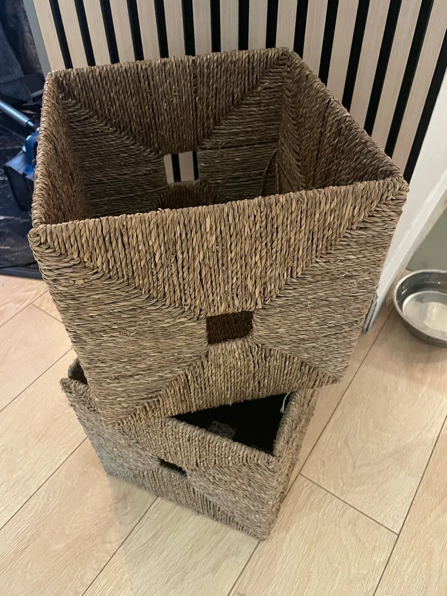 Storage baskets