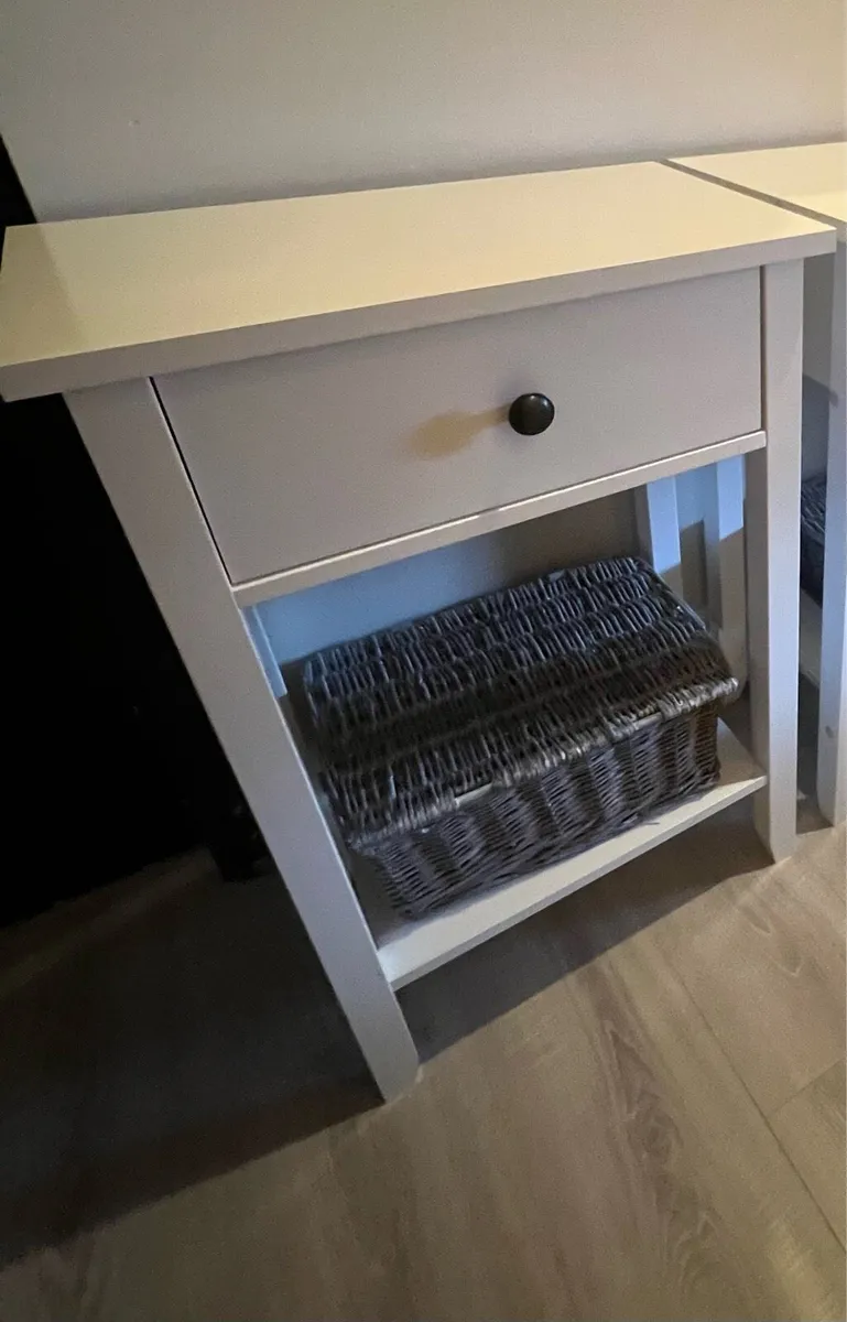 White console table - Image 1