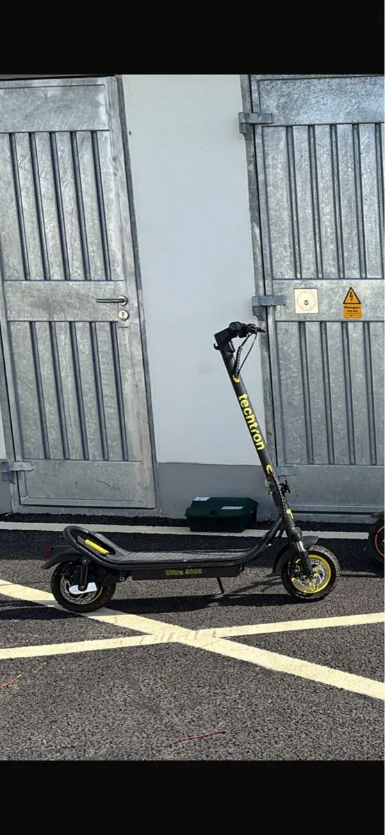 E scooter - Image 1