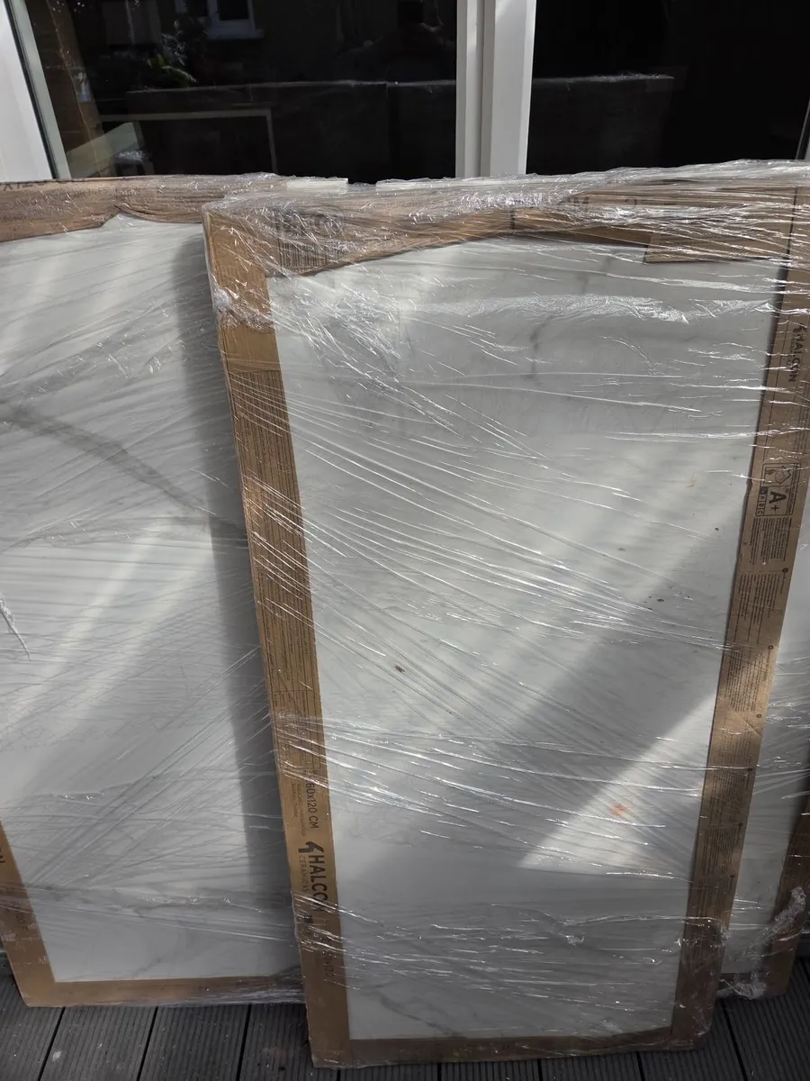 Job lot of sanitary ware, storage racks, building - Image 3