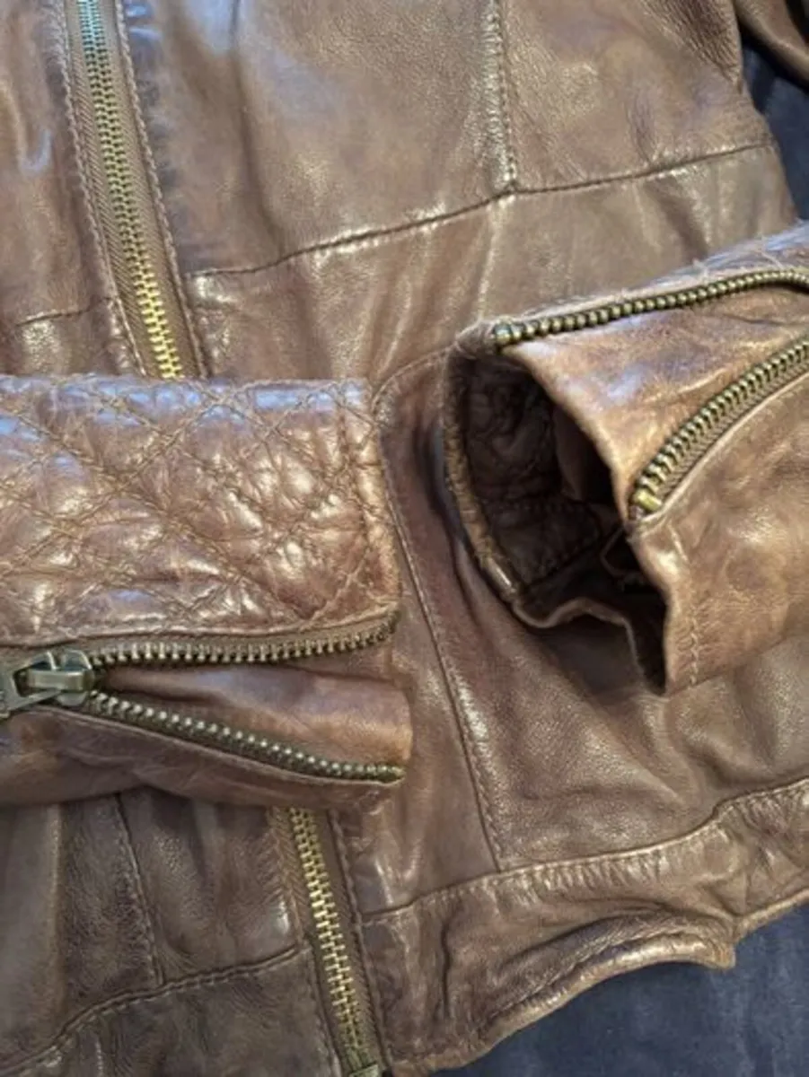 Womens Brown leather jacket size 12-14uk - Image 3