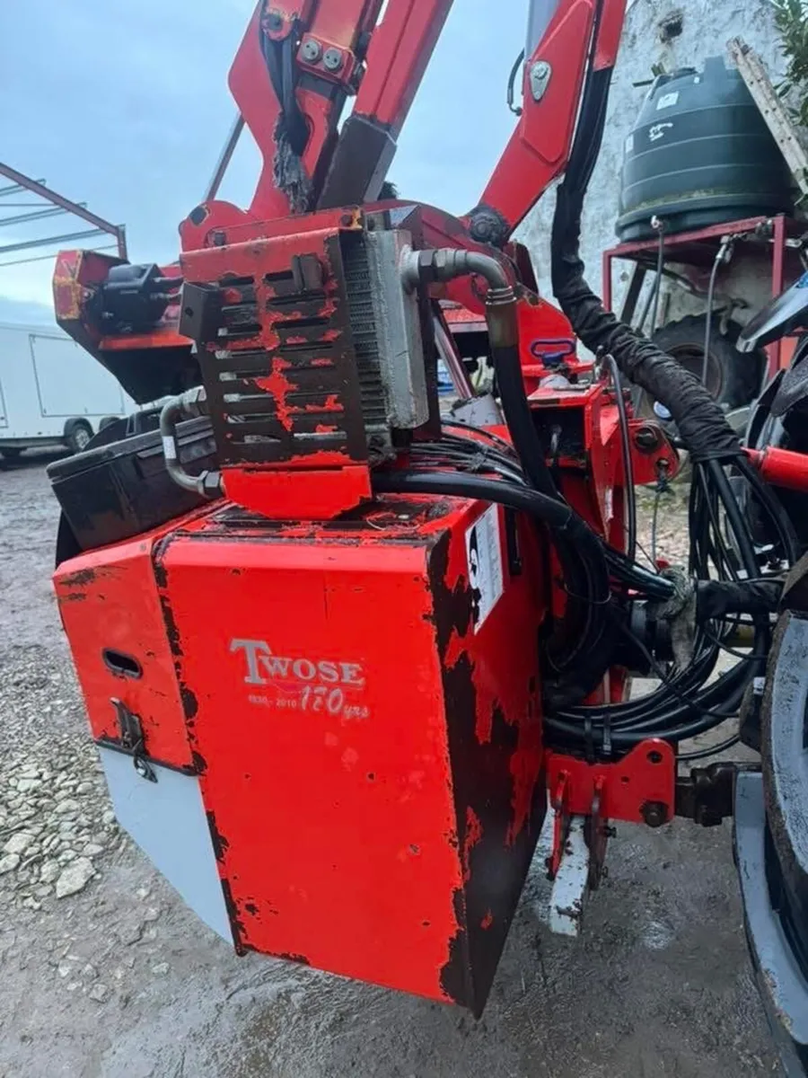 TWOSE TP-625T Telescopic Hedge Cutter - Image 3