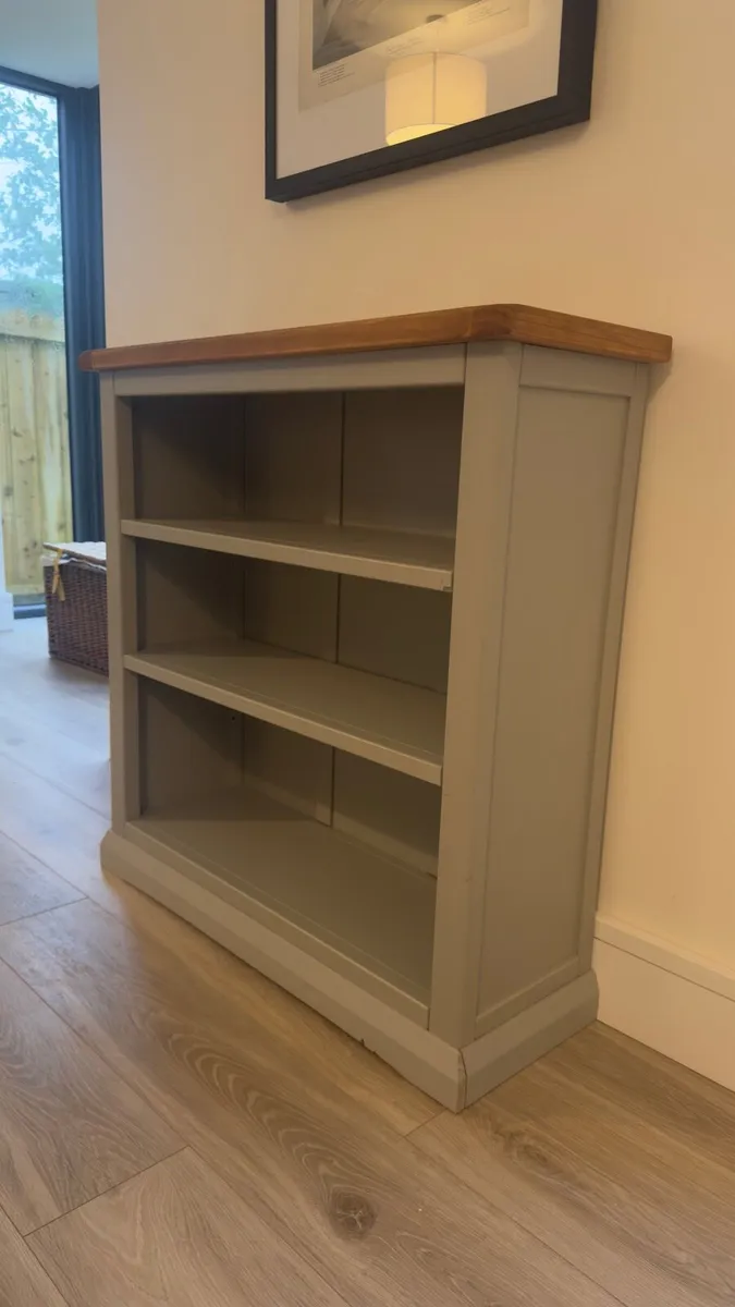 Ancram Bookcase - Image 3