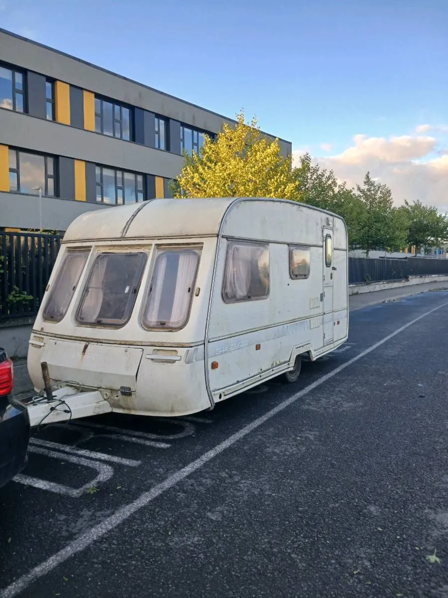 Caravan - Image 1