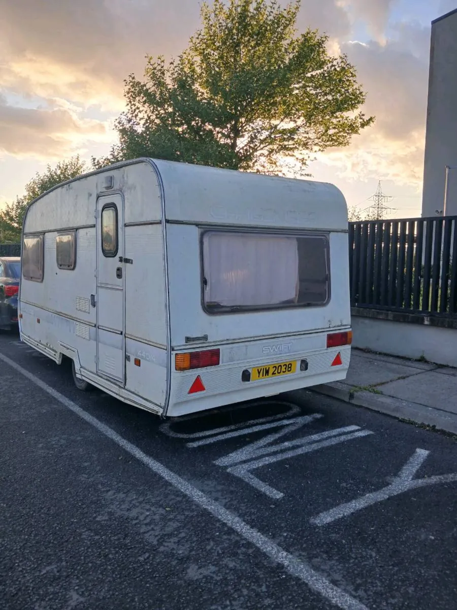 Caravan - Image 3