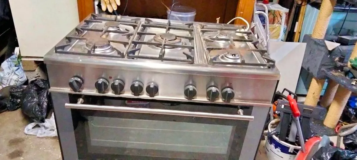 Range master cooker - Image 1