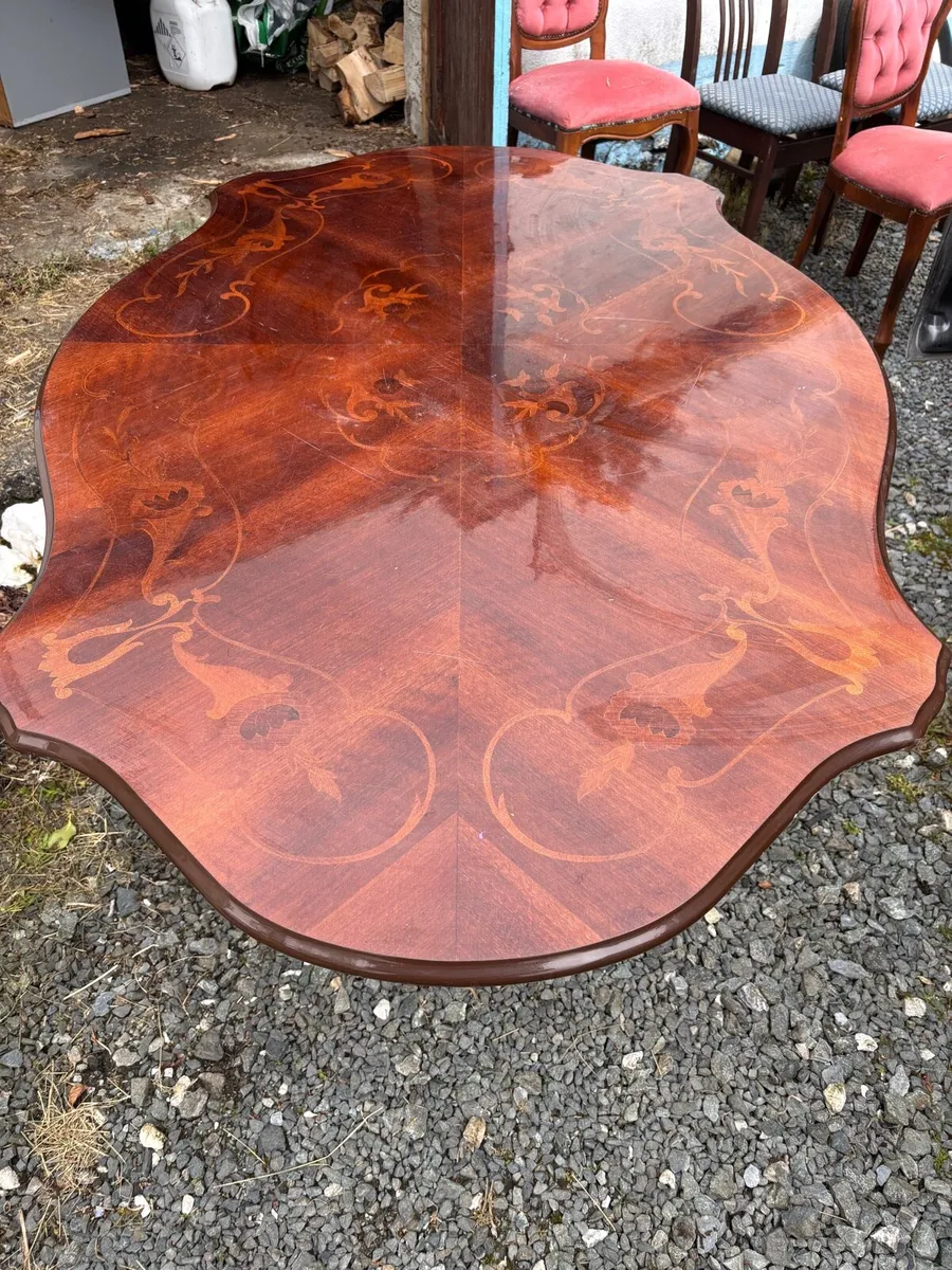 Inlaid table - Image 1