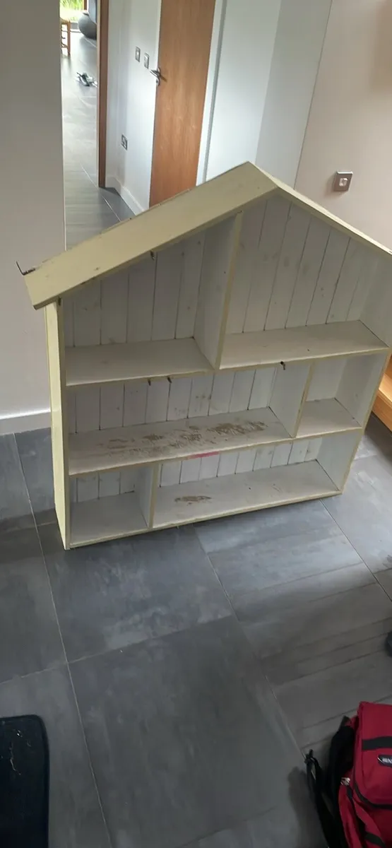 Bookshelf - Image 1
