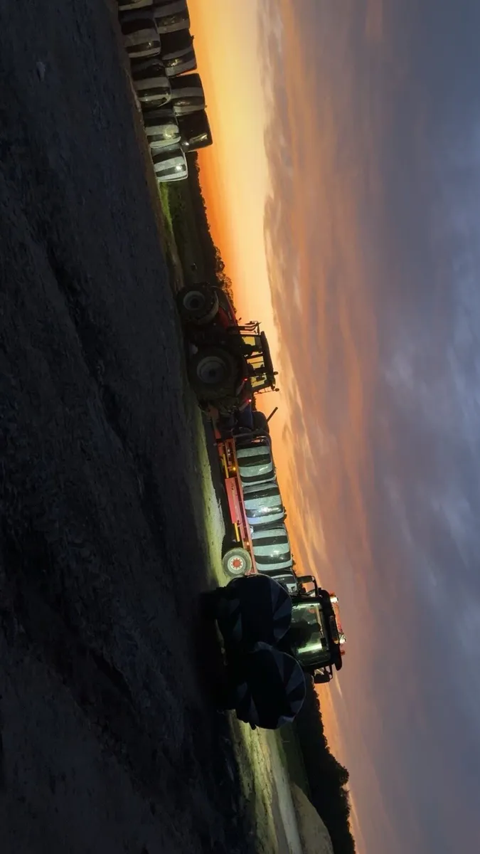 Drawing and Stacking Bales - Image 1